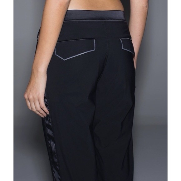 lululemon athletica Pants - Lululemon Rise And Shine Tuxedo Pants Size 4 Rare And Forever Classic